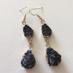 Plunder rock earrings